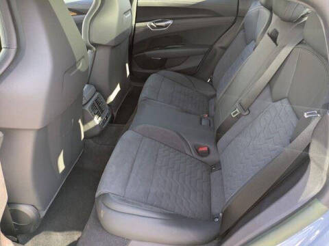 2023 Audi e-tron GT quattro Premium Plus