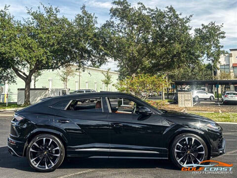 2022 Lamborghini Urus