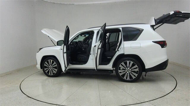 2023 Lexus LX 600 Luxury