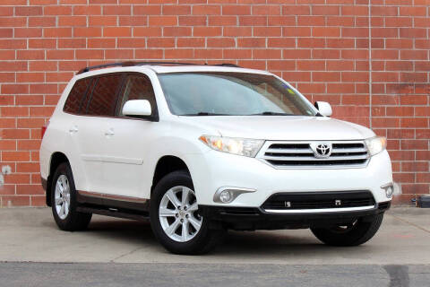 2012 Toyota Highlander SE