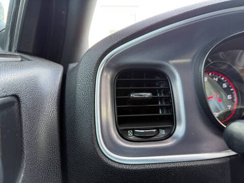 2019 Dodge Charger SXT