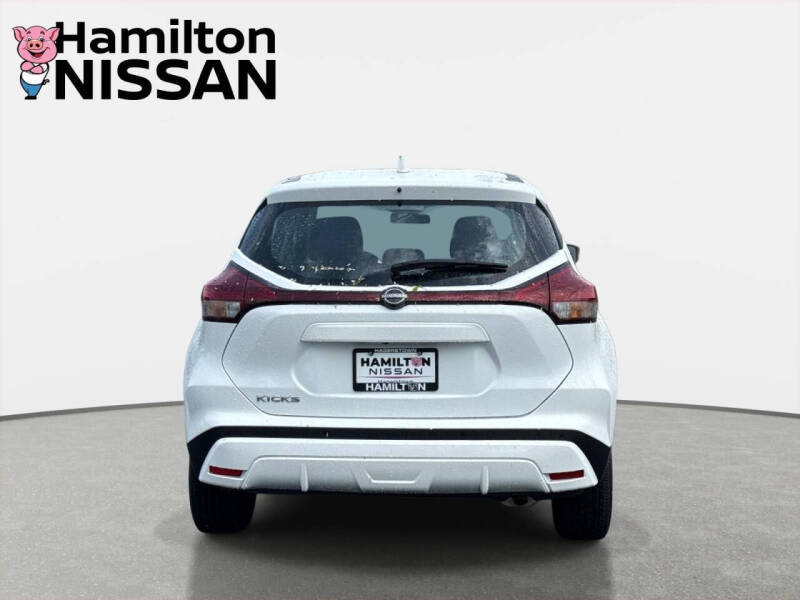 2024 Nissan Kicks S