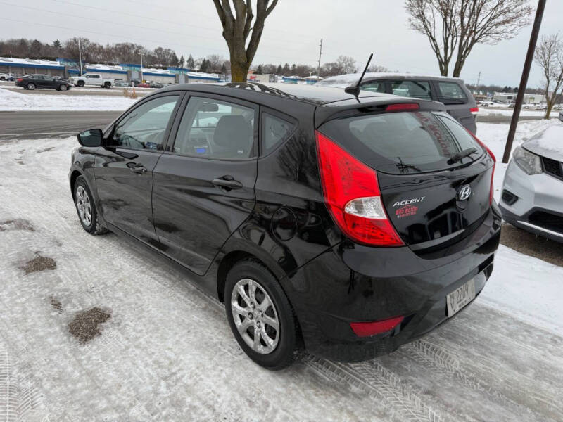 2012 Hyundai Accent GS
