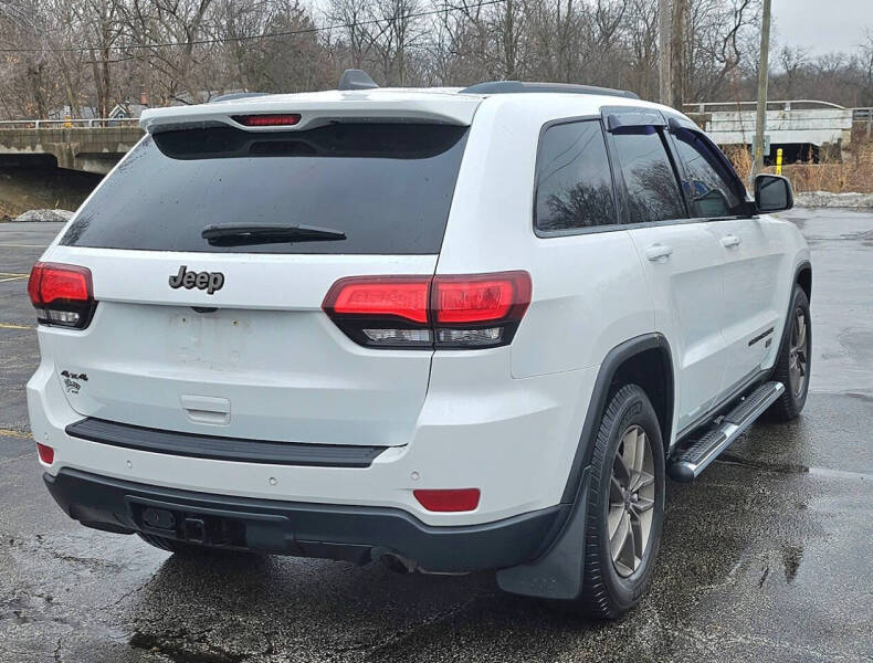 2016 Jeep Grand Cherokee Laredo 75th Anniversary