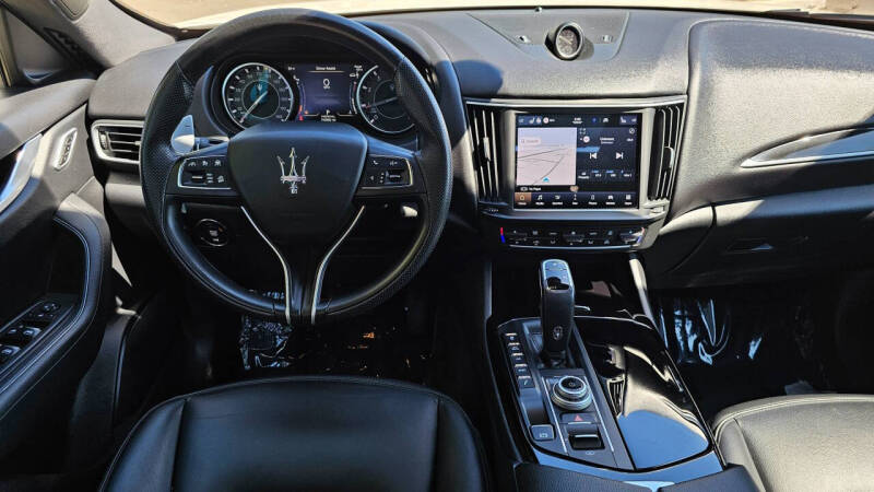 2023 Maserati Levante Modena