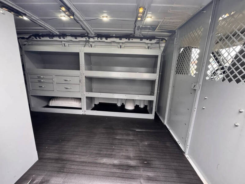 2021 Chevrolet Express 2500