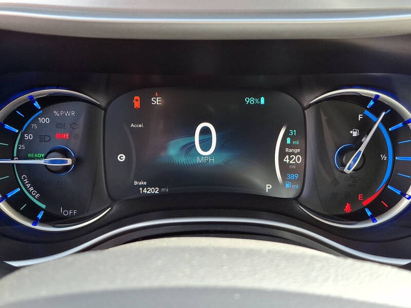 2017 Chrysler Pacifica Hybrid Touring Plus