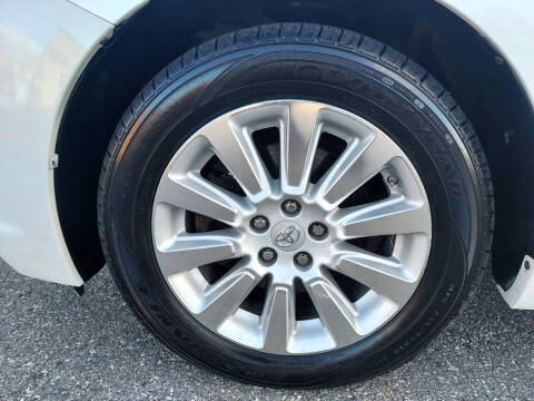 2015 Toyota Sienna XLE Premium 7-Passenger