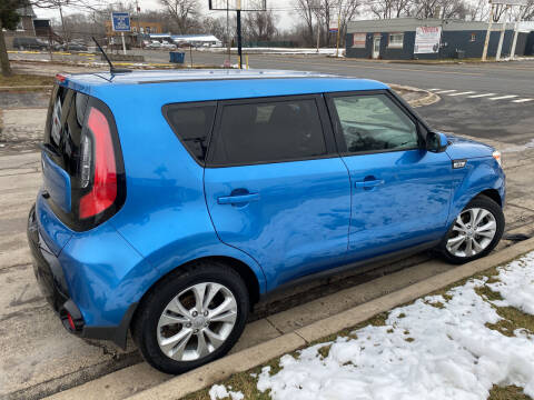 2016 Kia Soul +