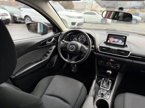 2015 Mazda MAZDA3 i Sport