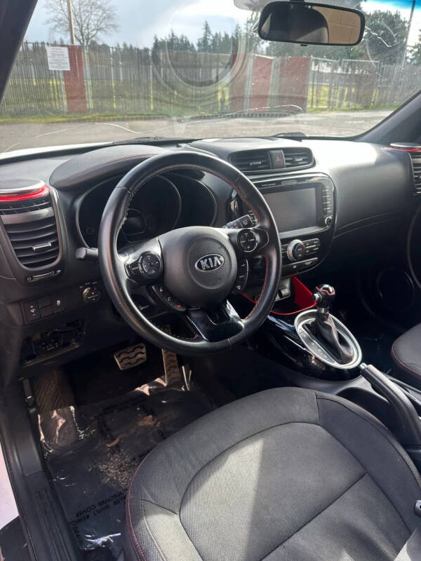 2014 Kia Soul +