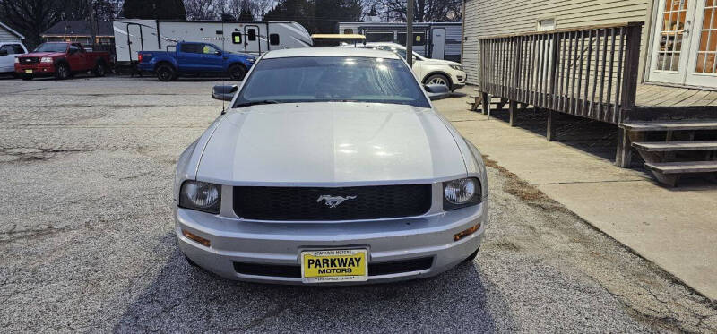 2007 Ford Mustang null photo 2