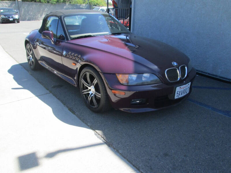 1997 BMW Z3 for sale at Unique Plaza Auto Sales in Sacramento CA