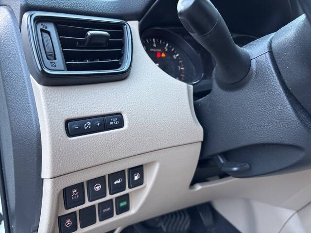 2020 Nissan Rogue SV