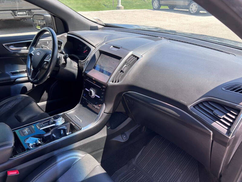 2019 Ford Edge ST