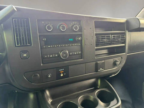 2017 Chevrolet Express 2500