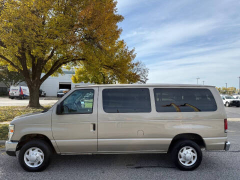 2009 Ford E-Series E-350 SD XLT