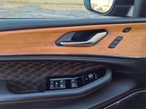 2022 Jeep Grand Cherokee Summit Reserve