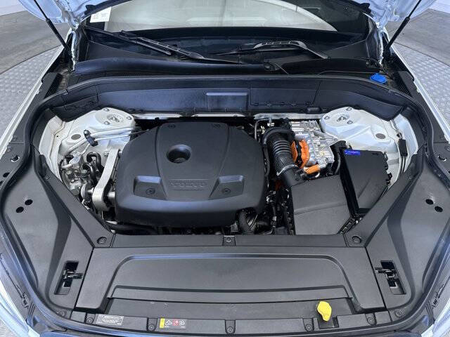 2022 Volvo XC90 Recharge T8 R-Design