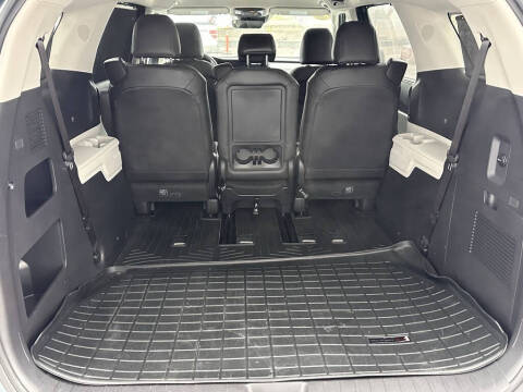 2024 Kia Carnival EX