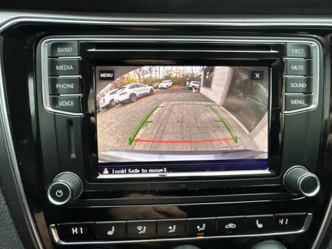 2017 Volkswagen Passat 1.8T R-Line