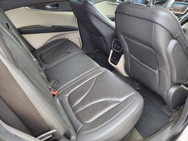 2019 Lincoln Nautilus Select