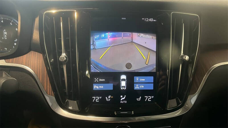 2021 Volvo S60 T5 Momentum