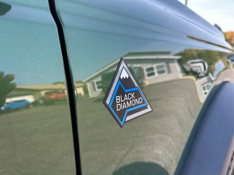 2022 Ford Bronco Black Diamond