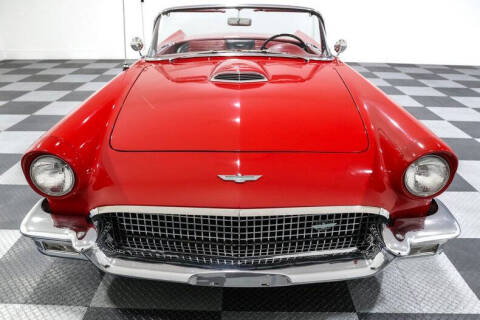 1957 Ford Thunderbird