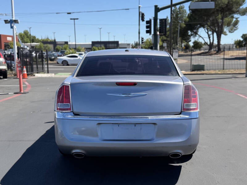 2014 Chrysler 300