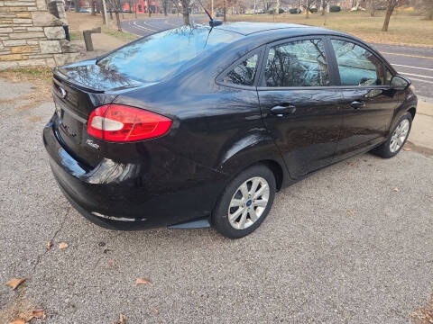 2013 Ford Fiesta SE