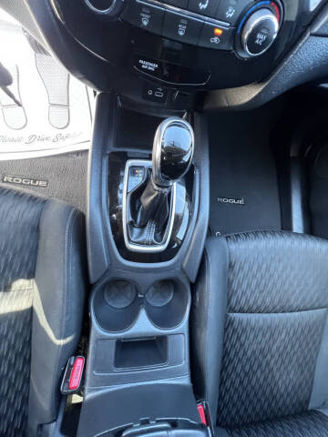 2018 Nissan Rogue S
