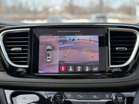 2021 Chrysler Pacifica Hybrid Pinnacle