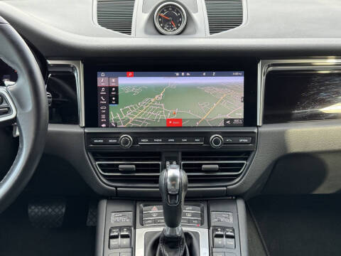 2020 Porsche Macan S