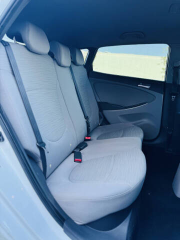 2016 Hyundai Accent SE