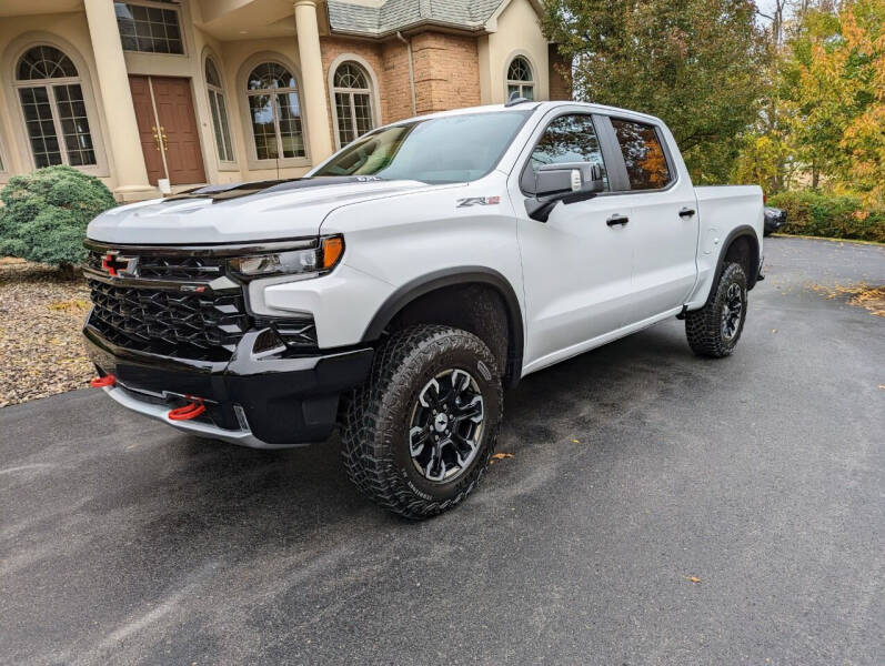 2022 Chevrolet Silverado 1500 for sale at DEL'S AUTO GALLERY in Lewistown PA