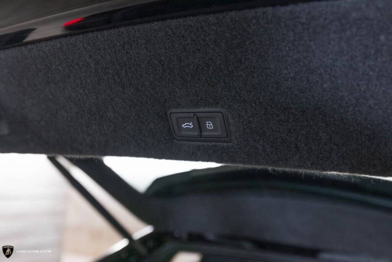 2024 Lamborghini Urus S