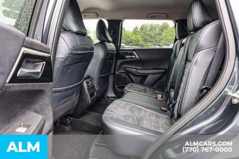 2025 Mitsubishi Outlander SE