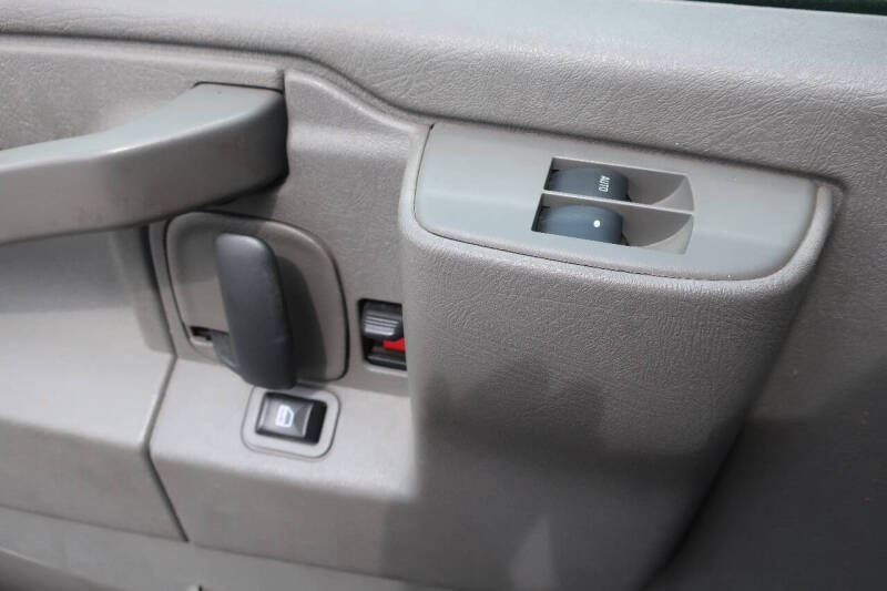 2016 Chevrolet Express 2500