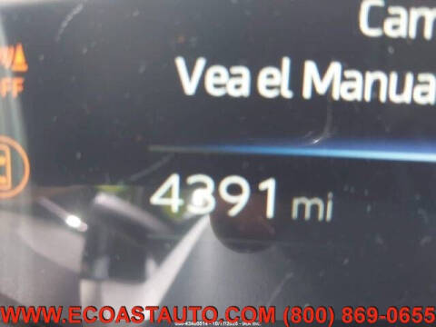 2025 Toyota Prius XLE