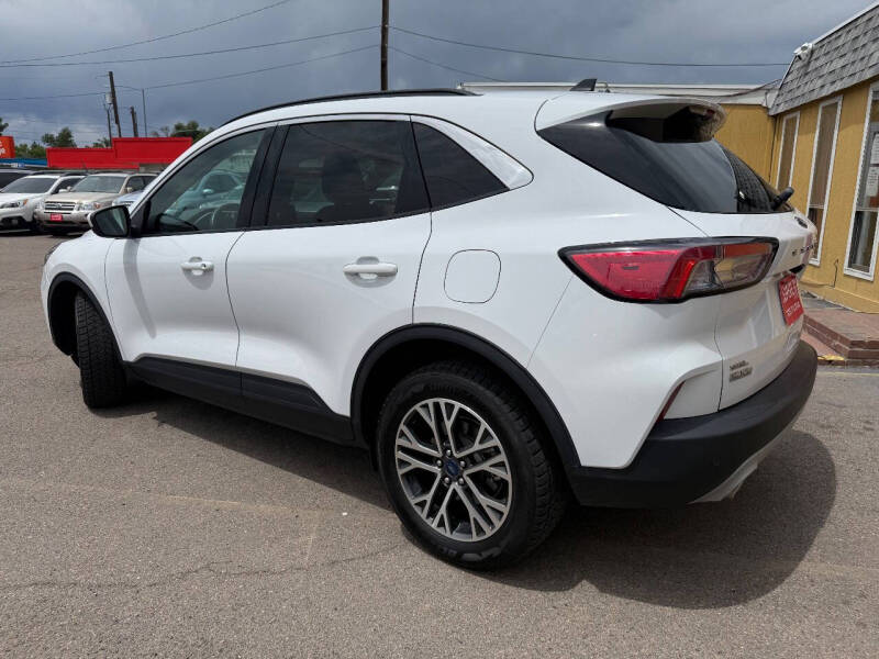 2020 Ford Escape SEL