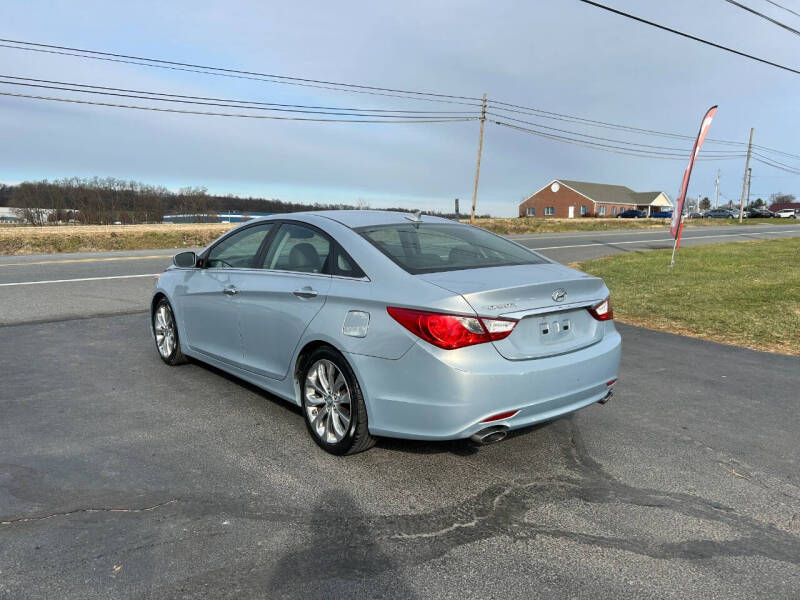 2011 Hyundai Sonata SE photo 13