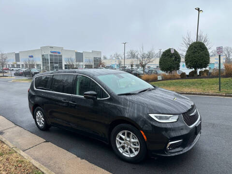 2023 Chrysler Pacifica for sale at Automax of Chantilly in Chantilly VA