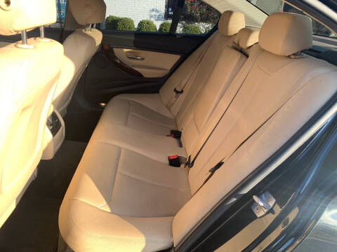 2018 BMW 3 Series 320i