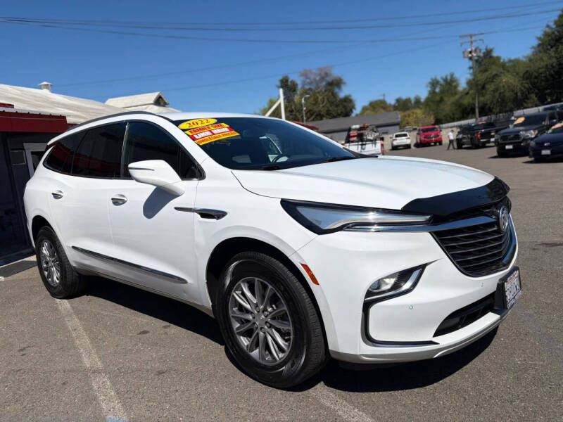 2022 Buick Enclave Essence