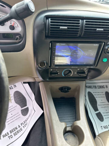 2005 Ford Explorer Sport Trac