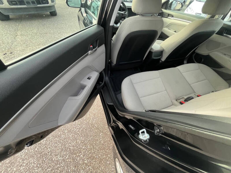 2019 Hyundai Elantra