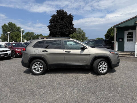 2016 Jeep Cherokee Sport