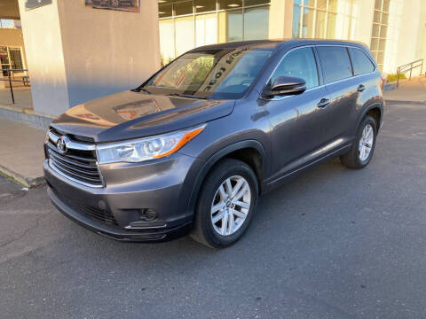 2016 Toyota Highlander for sale at Vision Auto Sales in Sacramento CA