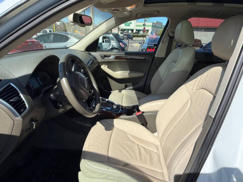 2012 Audi Q5 2.0T quattro Premium Plus